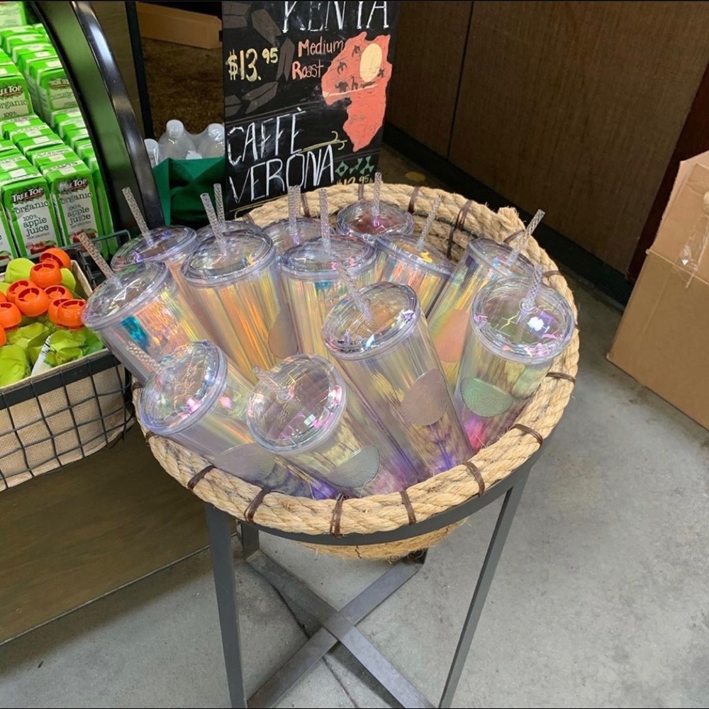 STARBUCKS SUMMER 2020 IRIDESCENT VENTI CUP!✨ - Picture 4 of 4